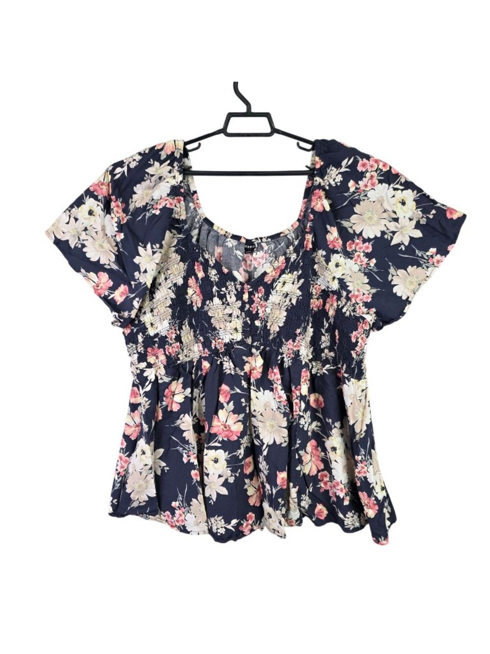 Womens Torrid Floral Navy Peplum Top Smocked Bodice & Flutter Sleeves Size 4